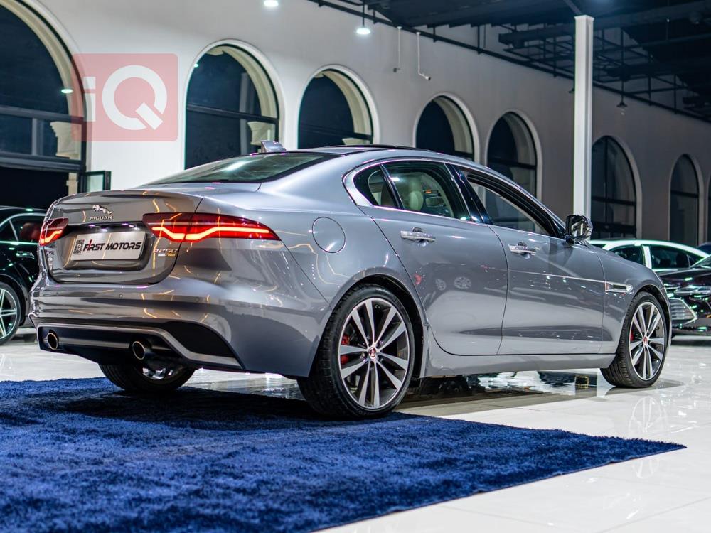 Jaguar XE